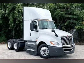 2021 INT LT625 6x4