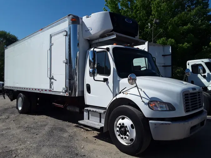 2017 FREIGHTLINER/MERCEDES M2 106