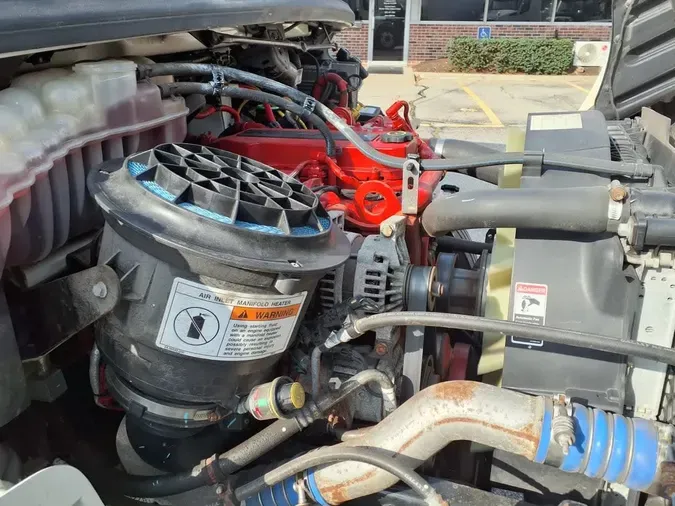 2019 FREIGHTLINER M2 106