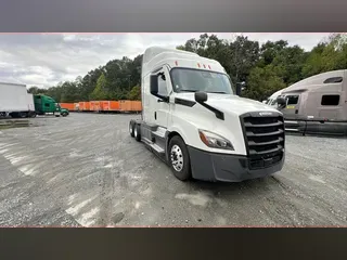 2022 Freightliner Cascadia 126