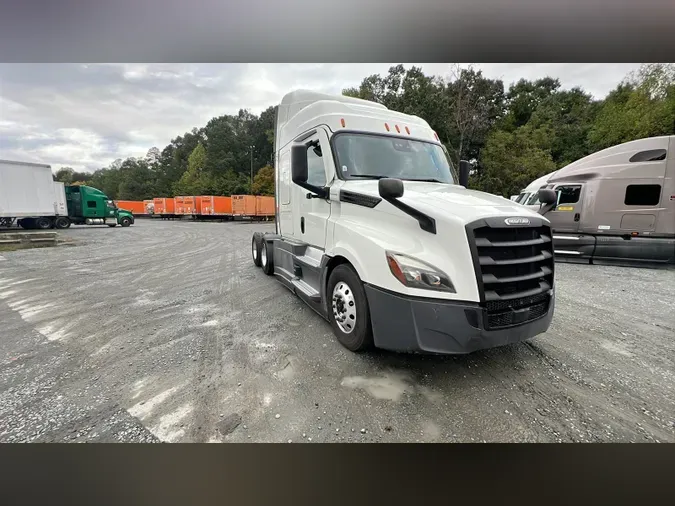 2022 Freightliner Cascadia 12627b12ba10420291f56b6138be3bac7fd