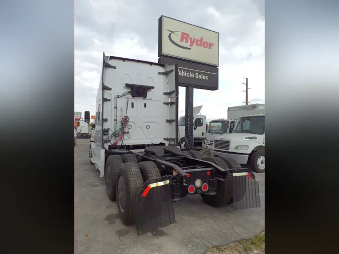 2020 FREIGHTLINER/MERCEDES CASCADIA 125