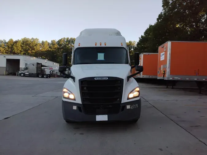 2021 Freightliner Cascadia 12627b21b8e8c60edbf8ca2b5a4874b9c80