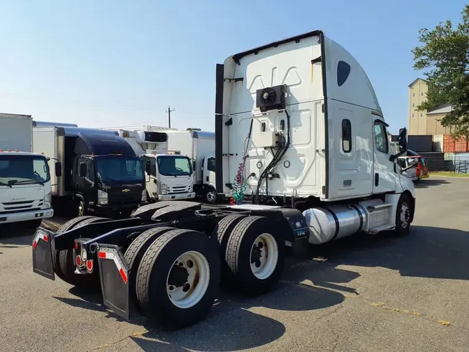2019 FREIGHTLINER NEW CASCADIA PX12664