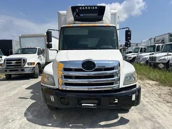 2011 HINO 268