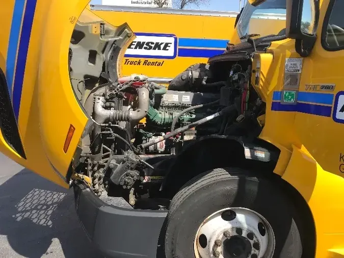 2019 Volvo VNL64760