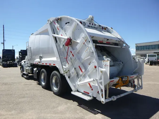 2026 Peterbilt 548