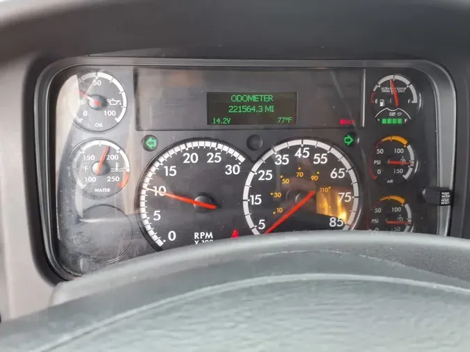 2019 FREIGHTLINER/MERCEDES M2 106
