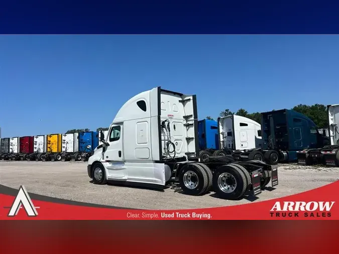 2020 FREIGHTLINER CA126