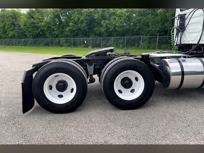 2022 INT LT625 6x4