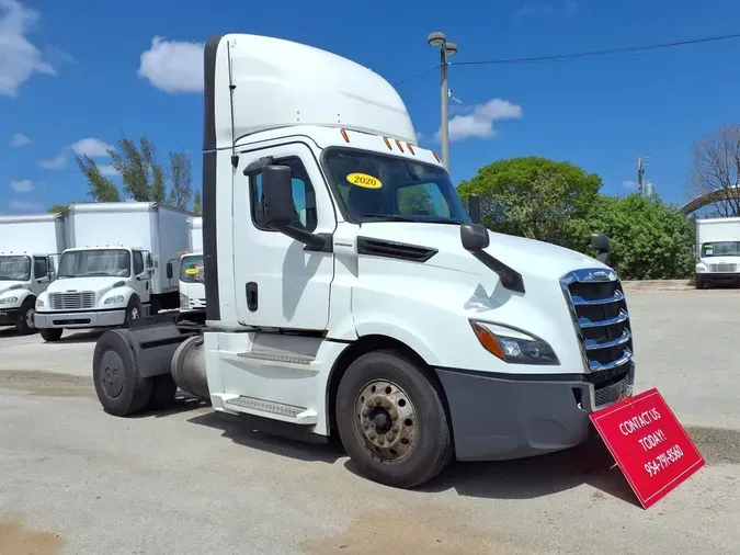 2020 FREIGHTLINER/MERCEDES NEW CASCADIA 12627c678bef2880ee7c6484ab6c6552431