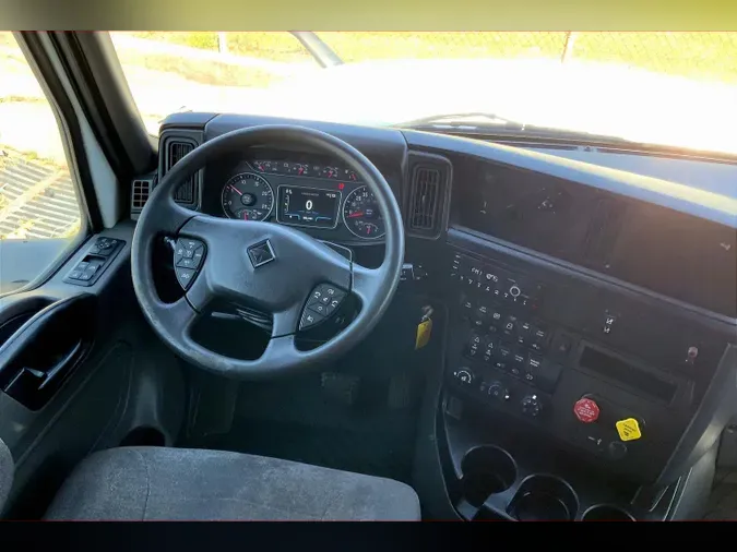 2021 INT LT625 6x4
