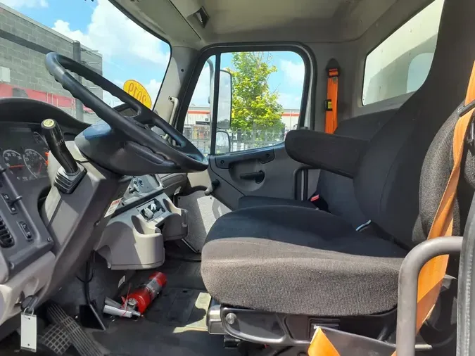 2019 FREIGHTLINER/MERCEDES M2 10627cccbfa6b6b740124844ddc89ca0d06