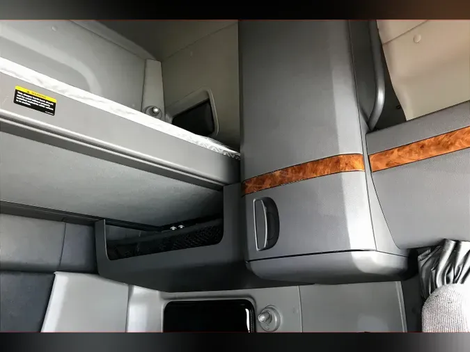 2021 INT LT625 6x4