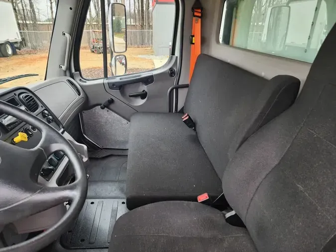 2019 FREIGHTLINER/MERCEDES M2 106