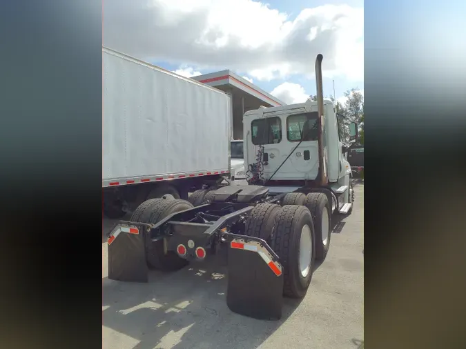 2014 FREIGHTLINER/MERCEDES CASCADIA 125