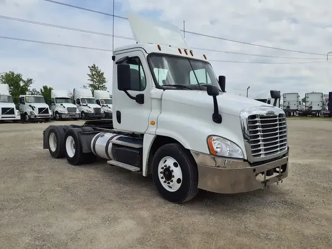 2018 FREIGHTLINER CASCADIA 125