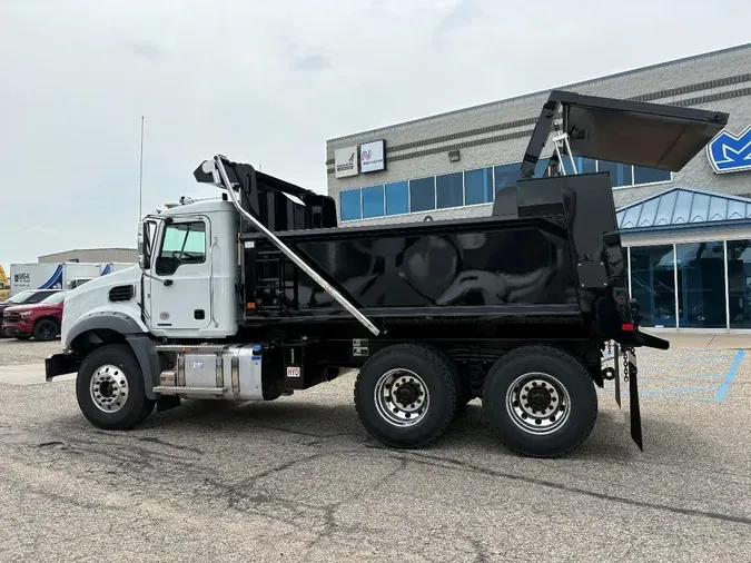 2027 MACK Granite GR64B