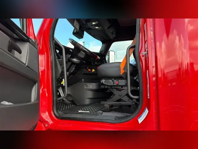 2023 FREIGHTLINER CA126