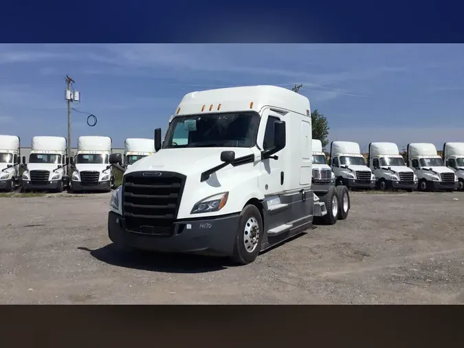 2022 Freightliner Cascadia 126