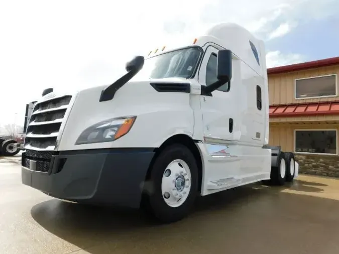 2020 Freightliner Cascadia