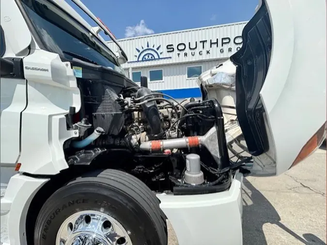 2023 Freightliner PT126SLP