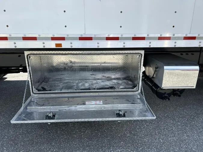 2020 Peterbilt 337