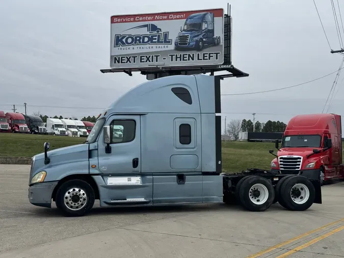 2016 FREIGHTLINER CASCADIA