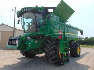 2017 John Deere S680