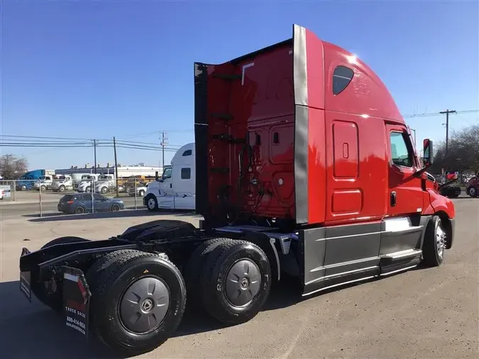 2021 FREIGHTLINER CA126