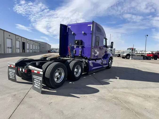 2022 KENWORTH T68027e3d4a4618fc081fd4b157b5ee5bf79