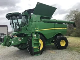 2015 John Deere S670