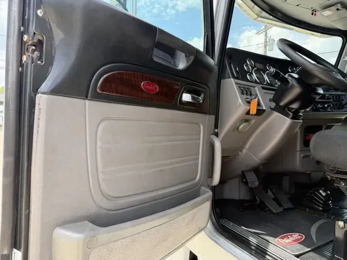 2022 Peterbilt 38927e5320373f3cc6843d0025706c7670b