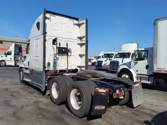 2019 FREIGHTLINER/MERCEDES CASCADIA 125