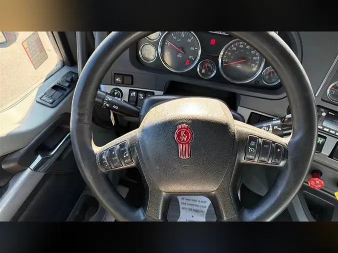 2022 KENWORTH T68027e62e6bd78e307c5524913cfa0c6e1c