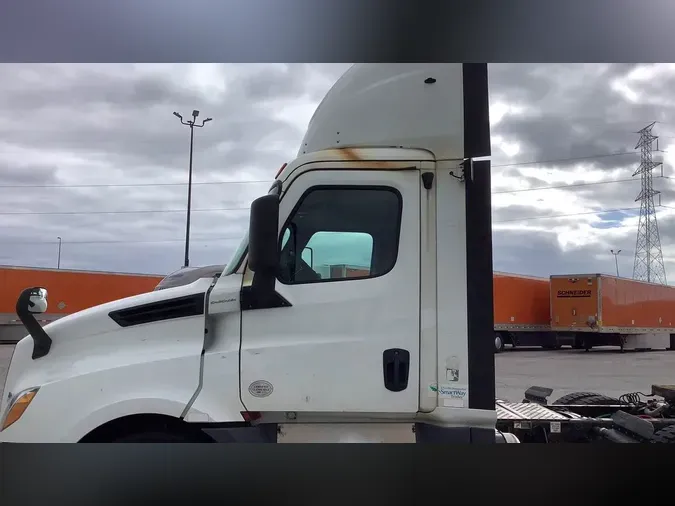 2019 Freightliner Cascadia 12627eb4161bef9ebfa8518eefffeb17477