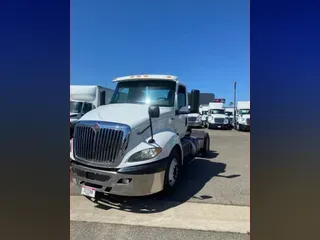 2019 NAVISTAR INTERNATIONAL RH613 DAYCAB S/A