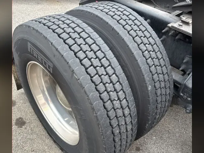 2023 VOLVO VNL64T86027f564600458e4e1528d0e6664450c08