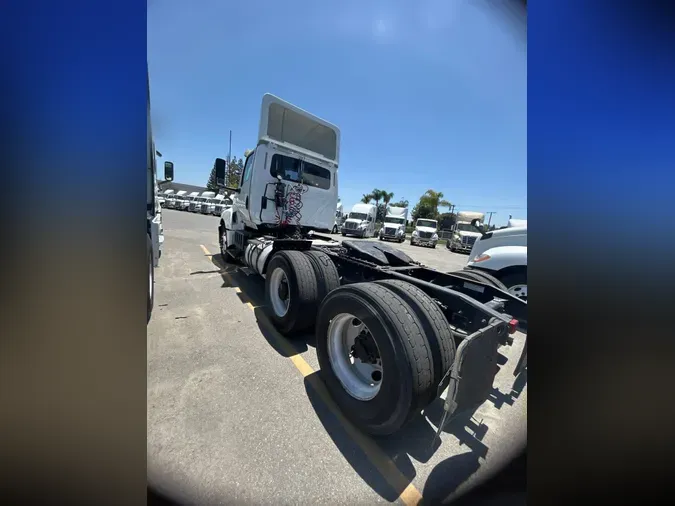 2018 NAVISTAR INTERNATIONAL LT625 DAYCAB T/A