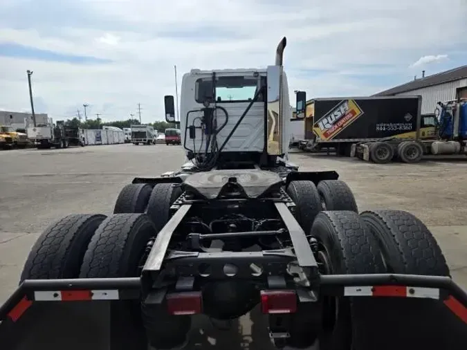 2020 International LT625