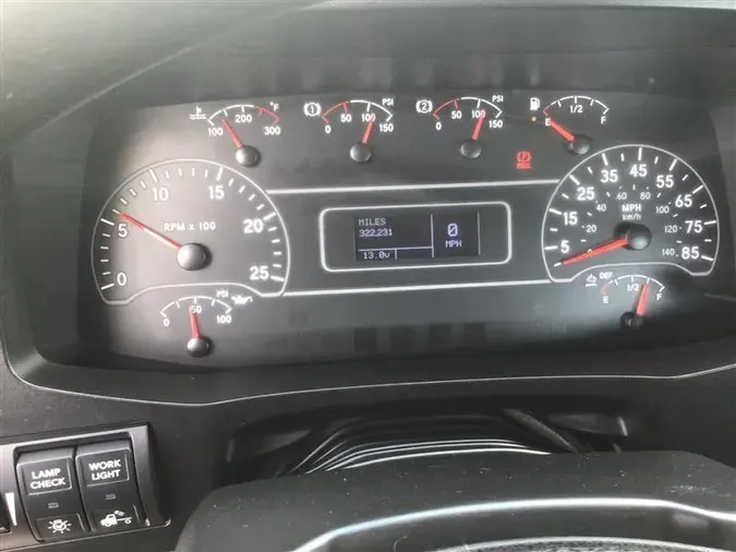 2018 INTERNATIONAL RH613
