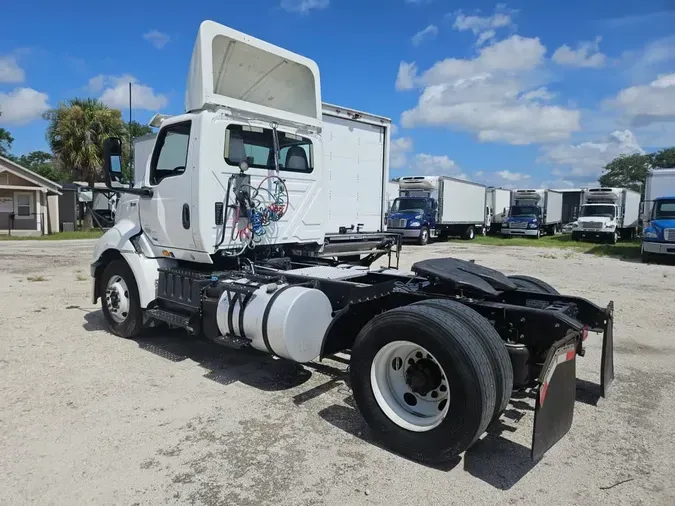 2018 NAVISTAR INTERNATIONAL RH613 DAYCAB S/A