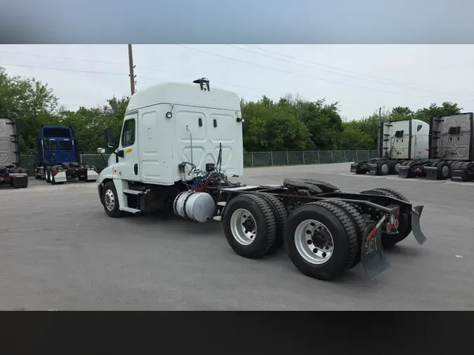 2020 Freightliner Cascadia