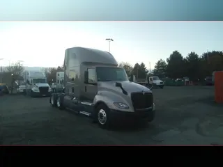 2022 International LT