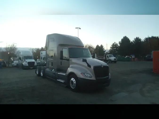 2022 International LT280277d89e068fbf7af2abbc1eda636c