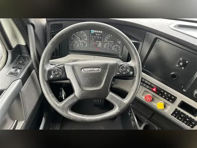 2021 FREIGHTLINER CA116