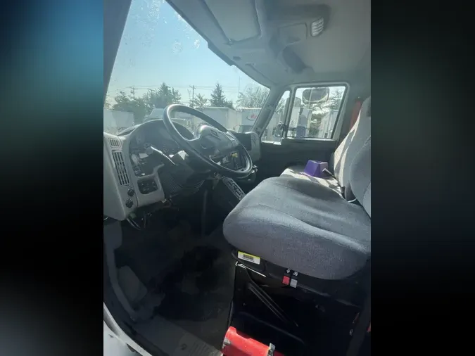 2018 NAVISTAR INTERNATIONAL 4300