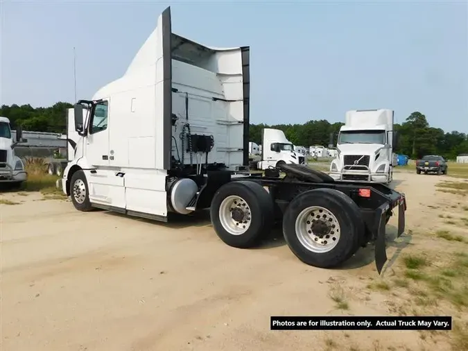 2019 VOLVO VNR640