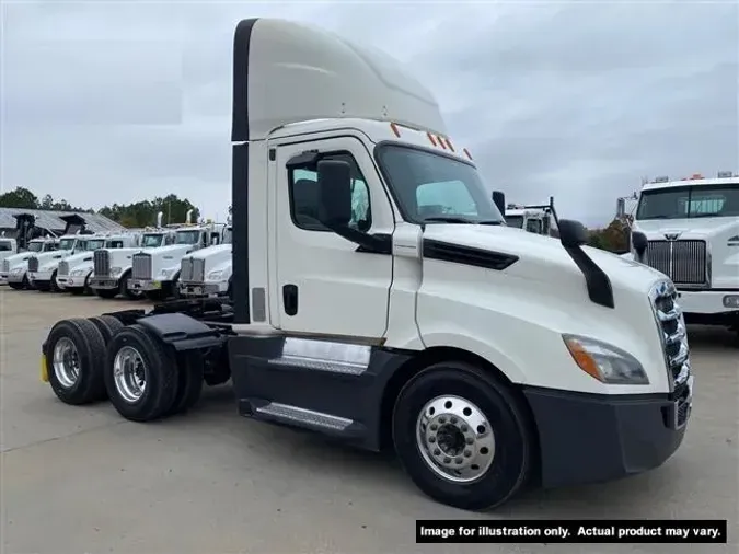 2020 FREIGHTLINER CA126