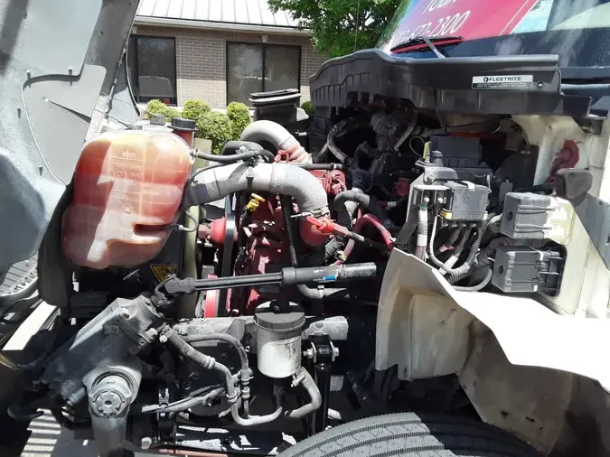2019 NAVISTAR INTERNATIONAL 4300